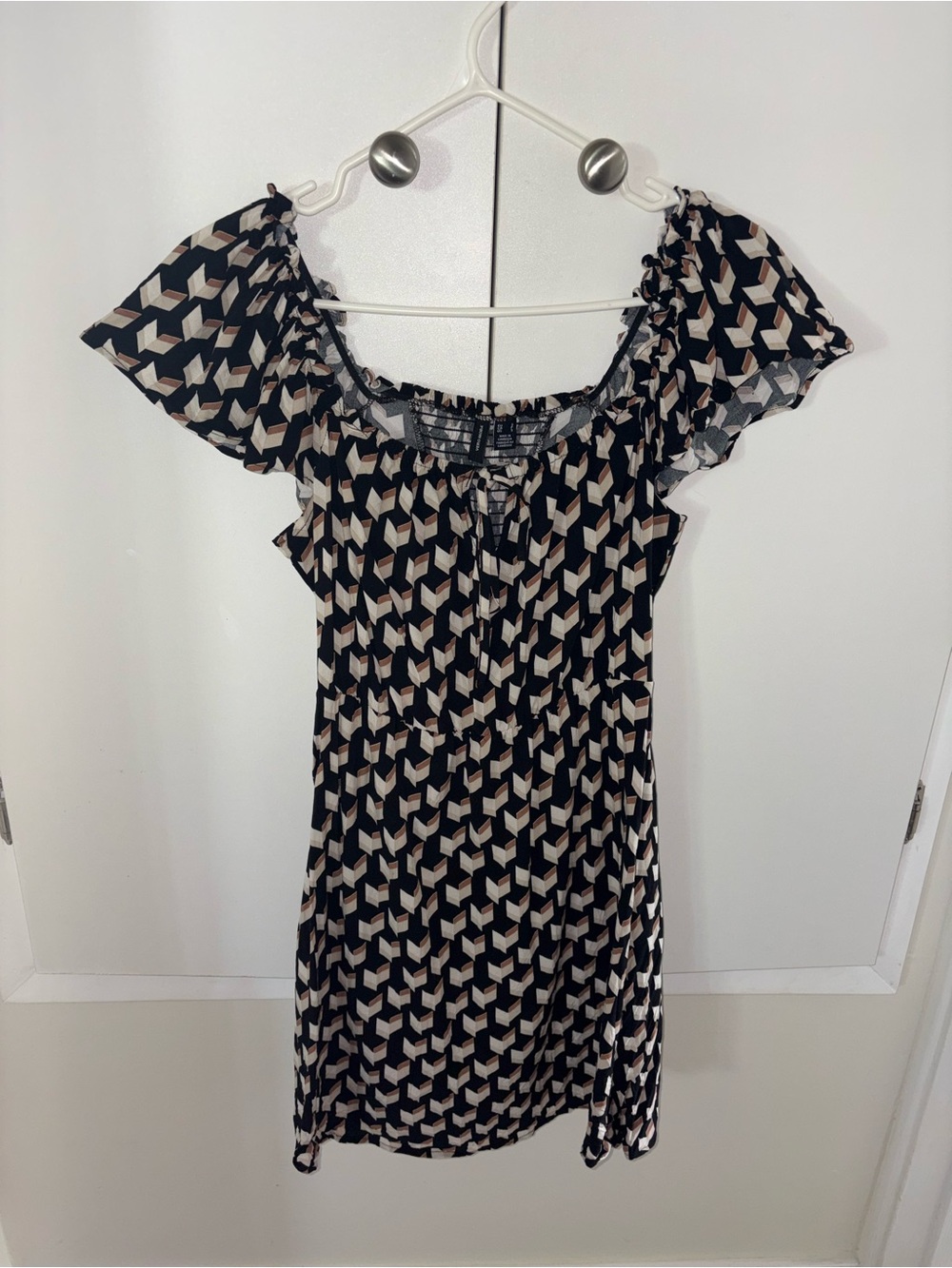 Vera Moda patterned Ruffle Sleeve Cami Dress